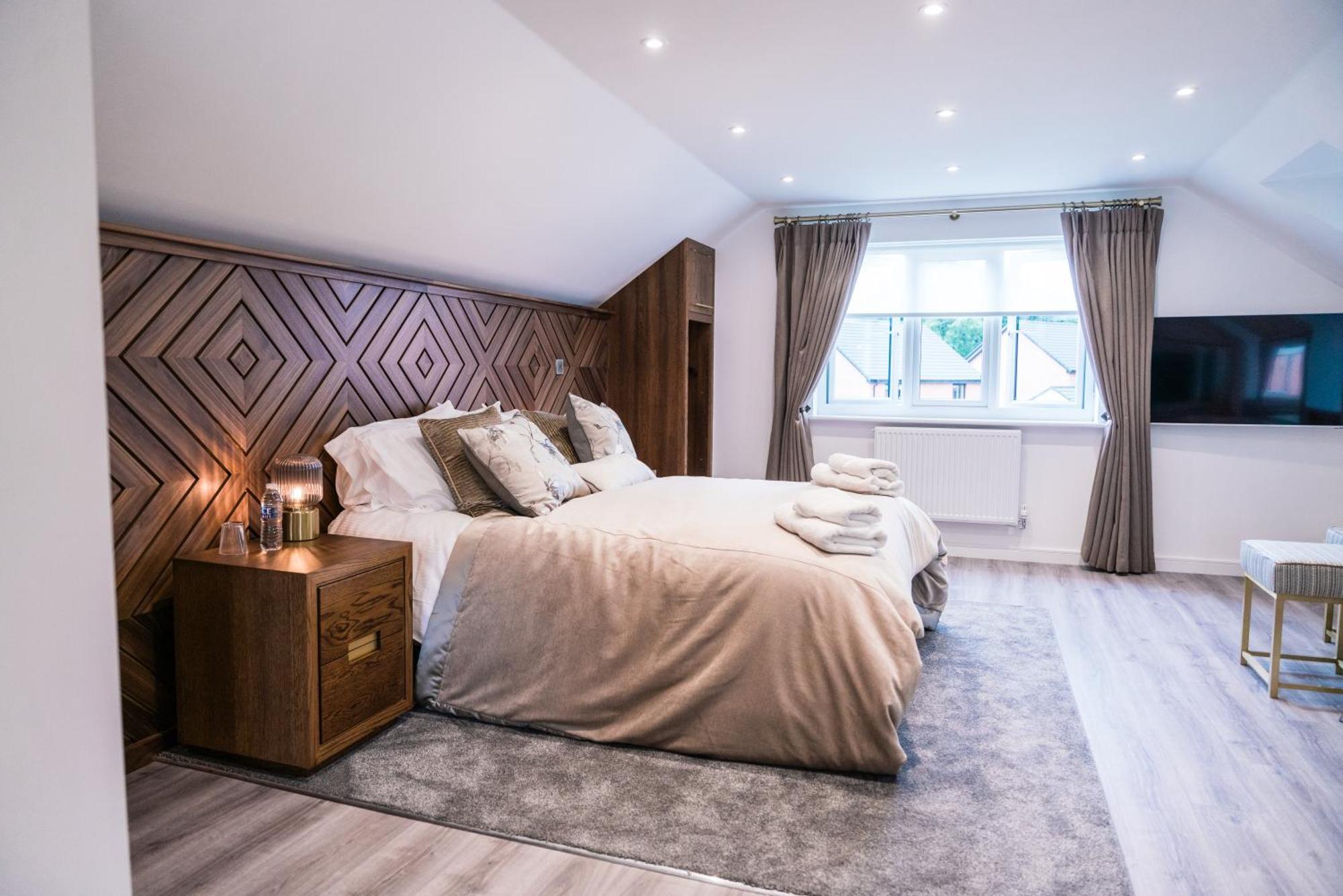 Pencoed House Estate Guest House Cardiff Eksteriør bilde